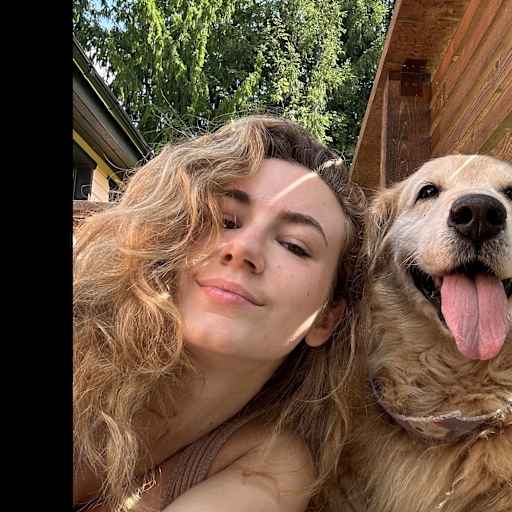 Profile image for pet sitter Ariadna