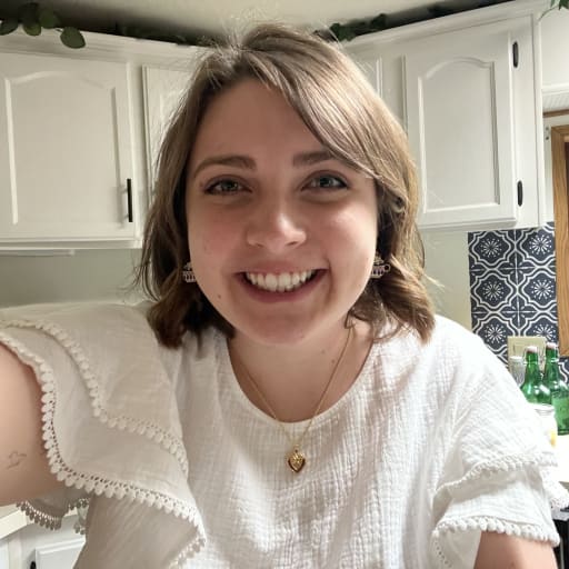 Profile image for pet sitter Brenna
