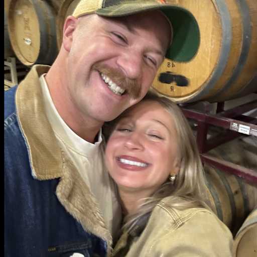 Profile image for pet sitters Justin & Katelyn