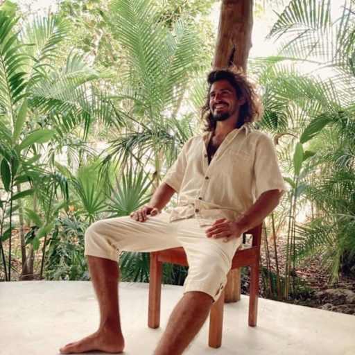 Profile image for pet sitter Pedro