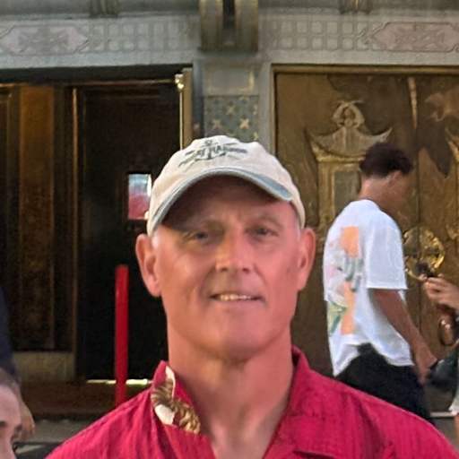 Profile image for pet sitter Kent