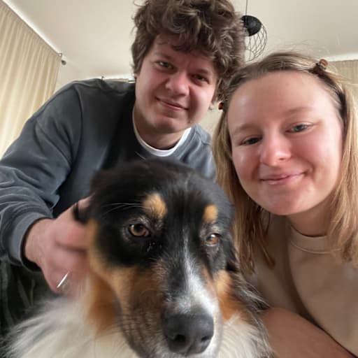 Profile image for pet sitters Melanie & Daniel