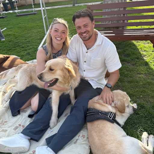 Profile image for pet sitters Ashleigh & Andreas