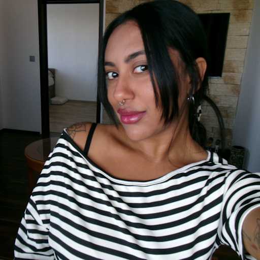 Profile image for pet sitter Larissa