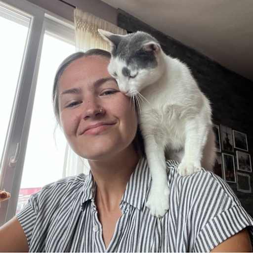 Profile image for pet sitter Erica