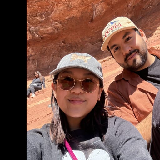 Profile image for pet sitters Jenny & Francisco