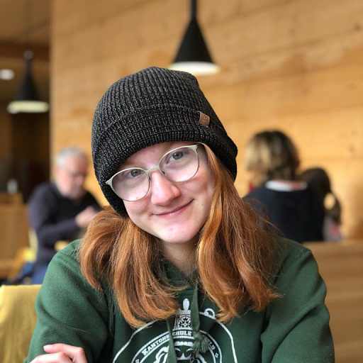 Profile image for pet sitter Larissa