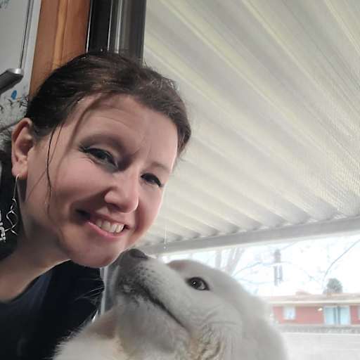 Profile image for pet sitter Lauren