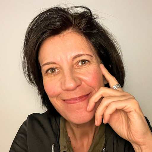 Profile image for pet sitter Carine