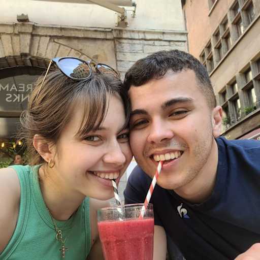Profile image for pet sitters Alix & Maxime