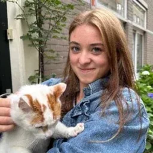 Profile image for pet sitter Kallie