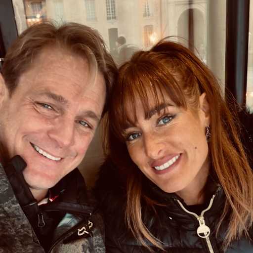Profile image for pet sitters David & Avril 