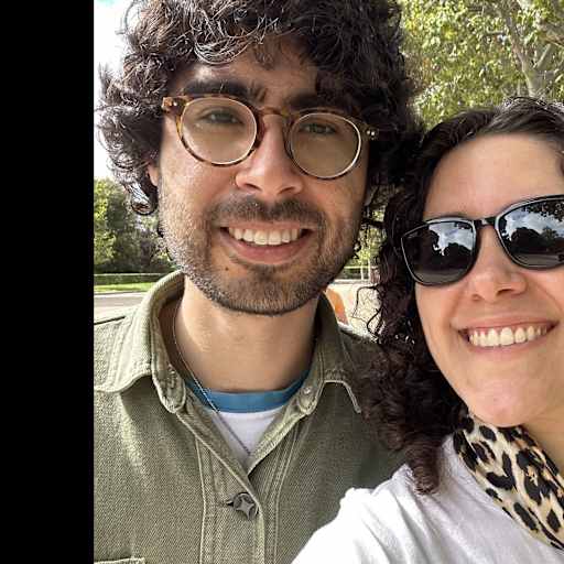 Profile image for pet sitters Flor & Franco