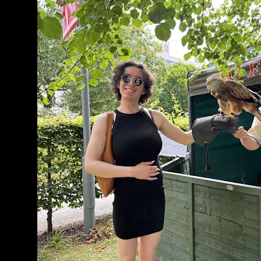 Profile image for pet sitter Esmé