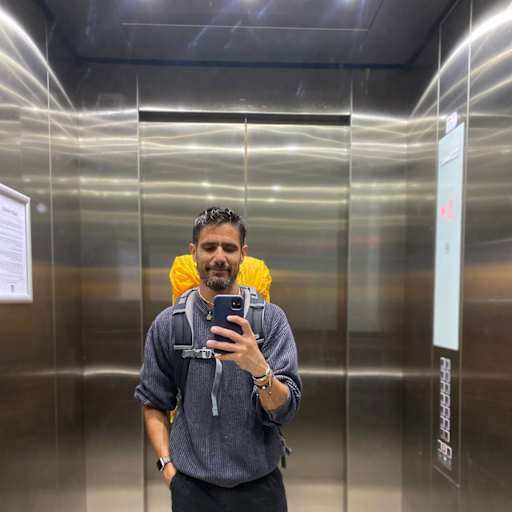 Profile image for pet sitter Sinan