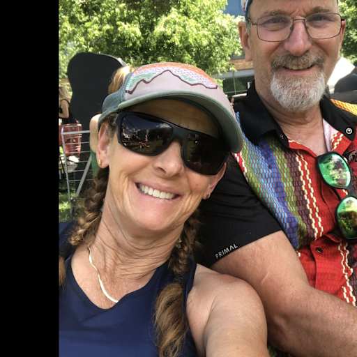 Profile image for pet sitters Diana & Brian