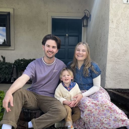 Profile image for pet sitters Jessica & Troy