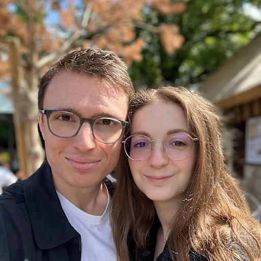 Profile image for pet sitters Hugo & Charline