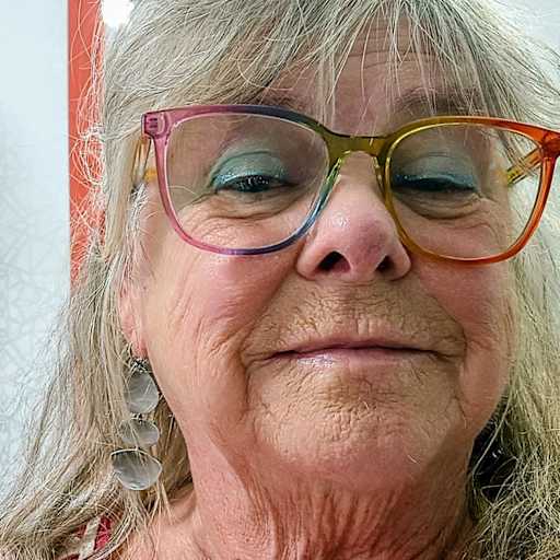 Profile image for pet sitter Denise