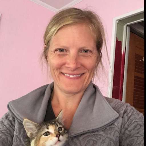 Profile image for pet sitter Kimberly