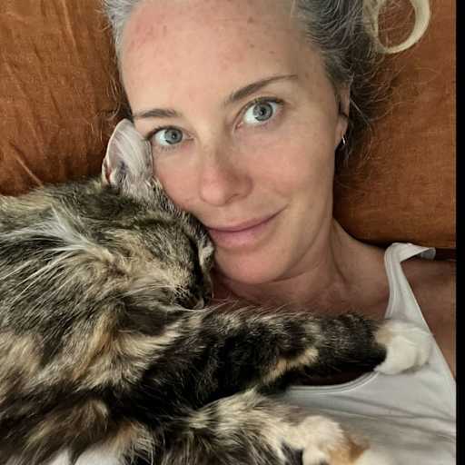 Profile image for pet sitter Amber