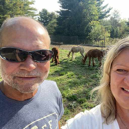 Profile image for pet sitters Julia & Robin