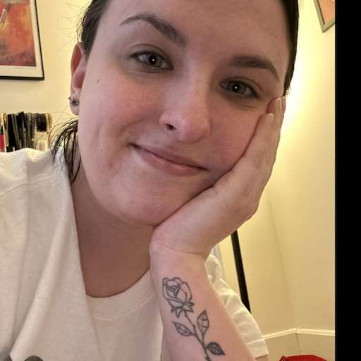 Profile image for pet sitter Lindsay