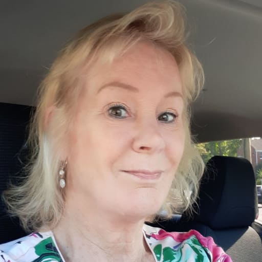Profile image for pet sitter Jeanne