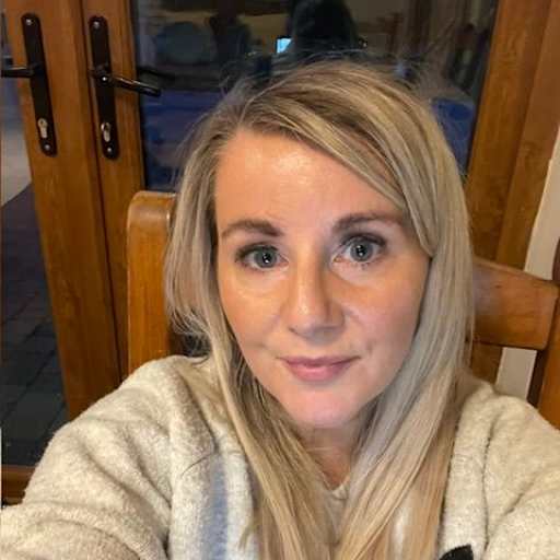 Profile image for pet sitter Elizabeth