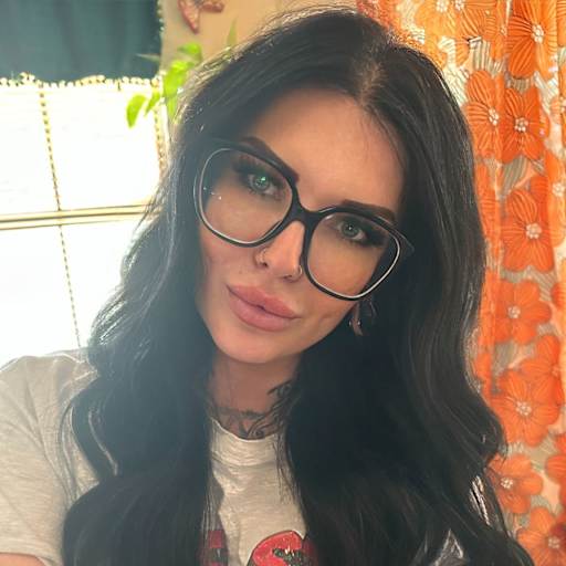 Profile image for pet sitter Amanda