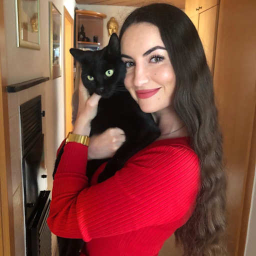 Profile image for pet sitter Laura Fabienne