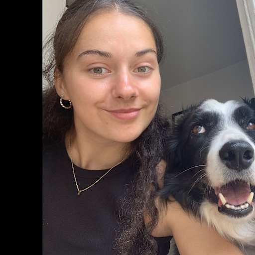 Profile image for pet sitter Emma