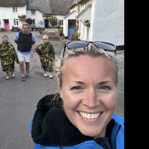 Profile image for pet sitters Purusha & James