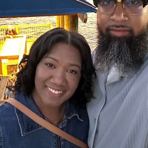 Profile image for pet sitters Nicole & Dom