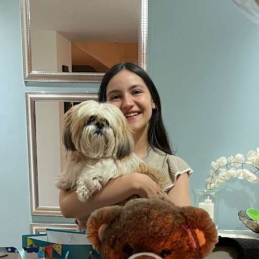 Profile image for pet sitter Yulieth