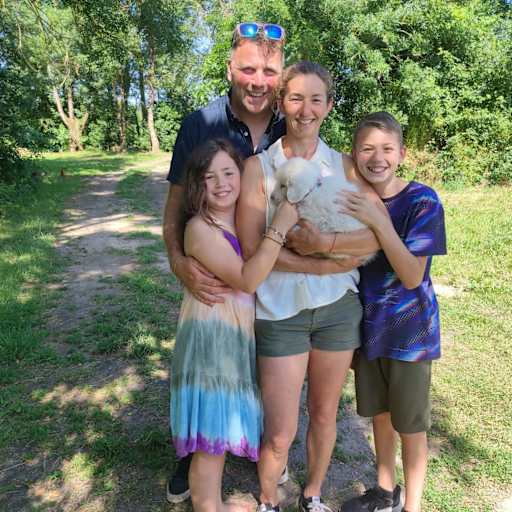 Profile image for pet sitters Susan & Adam
