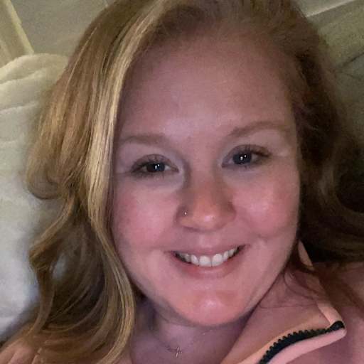 Profile image for pet sitter Courtney