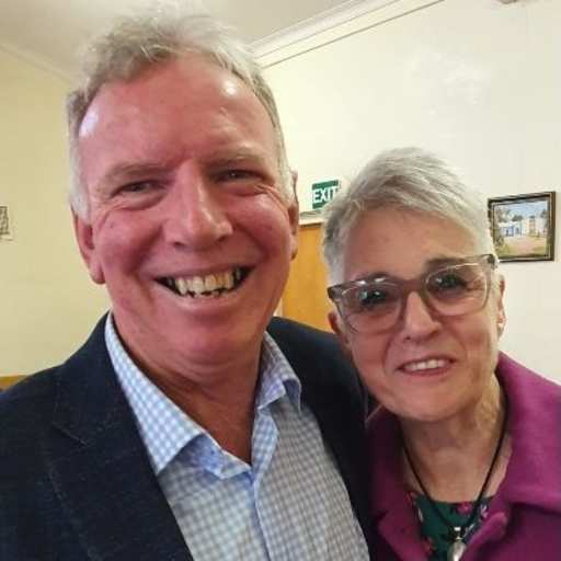 Profile image for pet sitters Lynette & Rob
