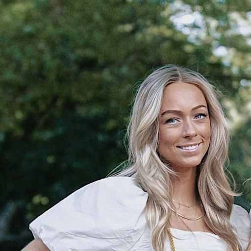 Profile image for pet sitter Sarah