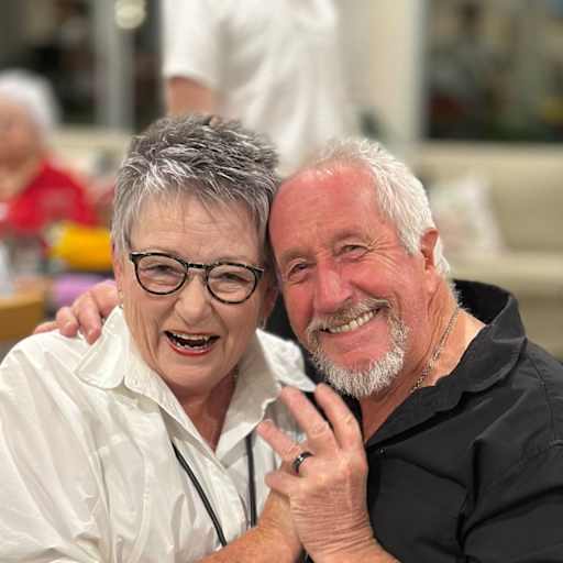 Profile image for pet sitters Dianne & Roger