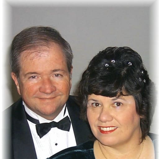 Profile image for pet sitters Linda & David