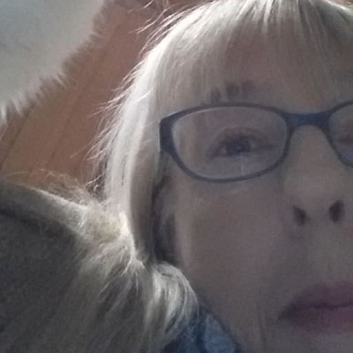 Profile image for pet sitter Deborah