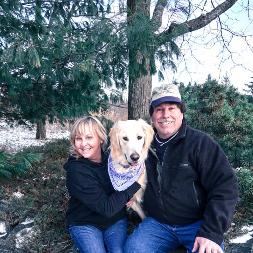 Profile image for pet sitters Geno & Debi