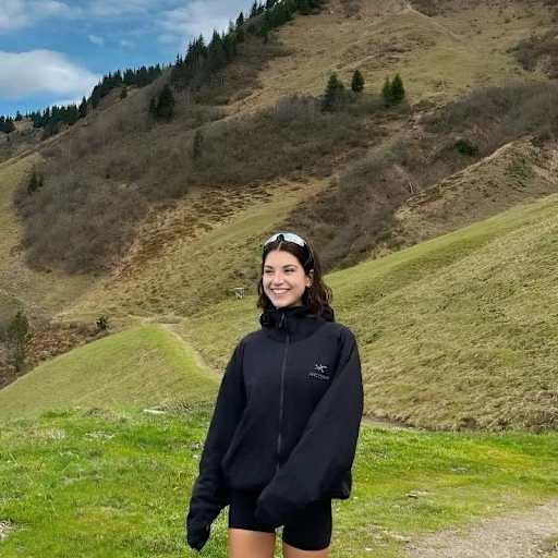 Profile image for pet sitter Mora