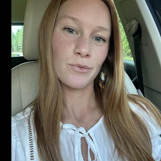 Profile image for pet sitter Lauren