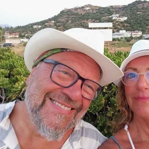 Profile image for pet sitters Heinrich Richie & Gisi Olivia