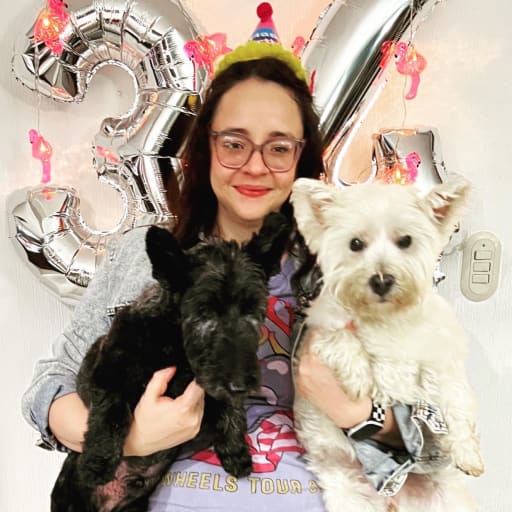 Profile image for pet sitters Marcela & Dora Amalia 