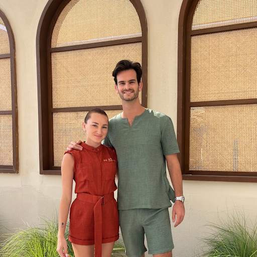 Profile image for pet sitters Hippolyte & Solène