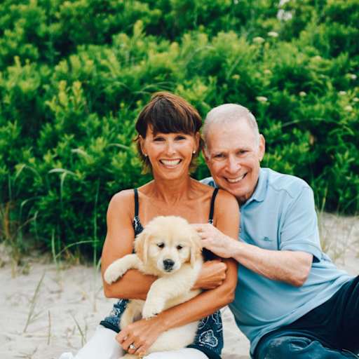 Profile image for pet sitters Mandi & Robert