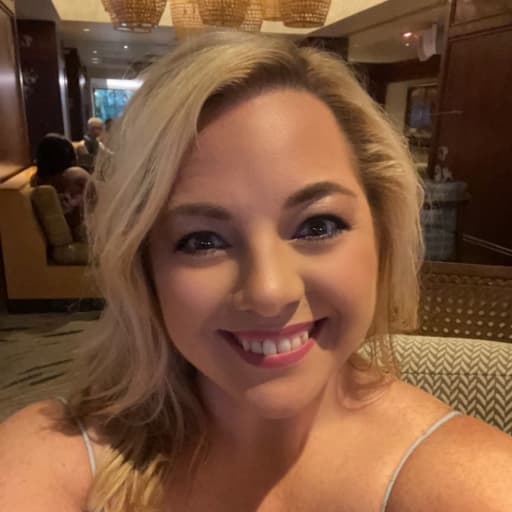 Profile image for pet sitter Jennifer